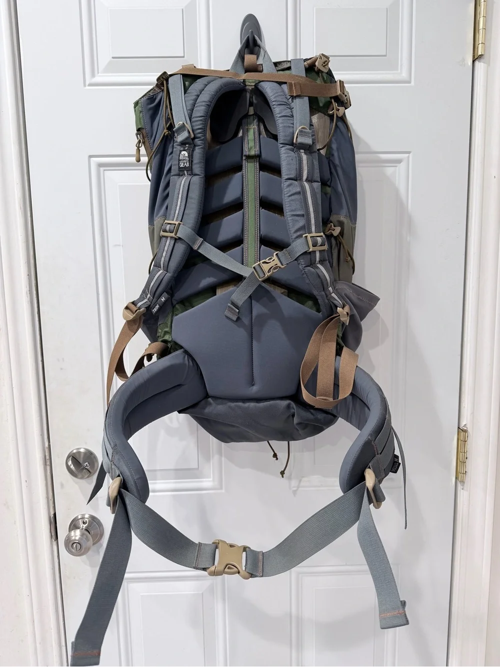 Granite Gear Nimbus Trace Green and Gray Hiking Backpack Mens M-EUC